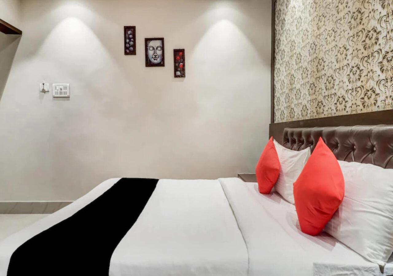 Hotel The Ganga Residency Barh Zewnętrze zdjęcie